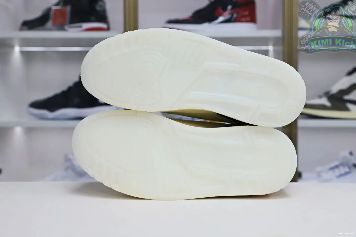 Jordan Air Jordan3 JBalvin x Kimikick 0415